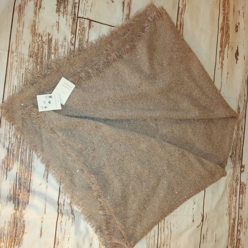 Lauren Conrad Scarf NWT Square Blanket Scarf